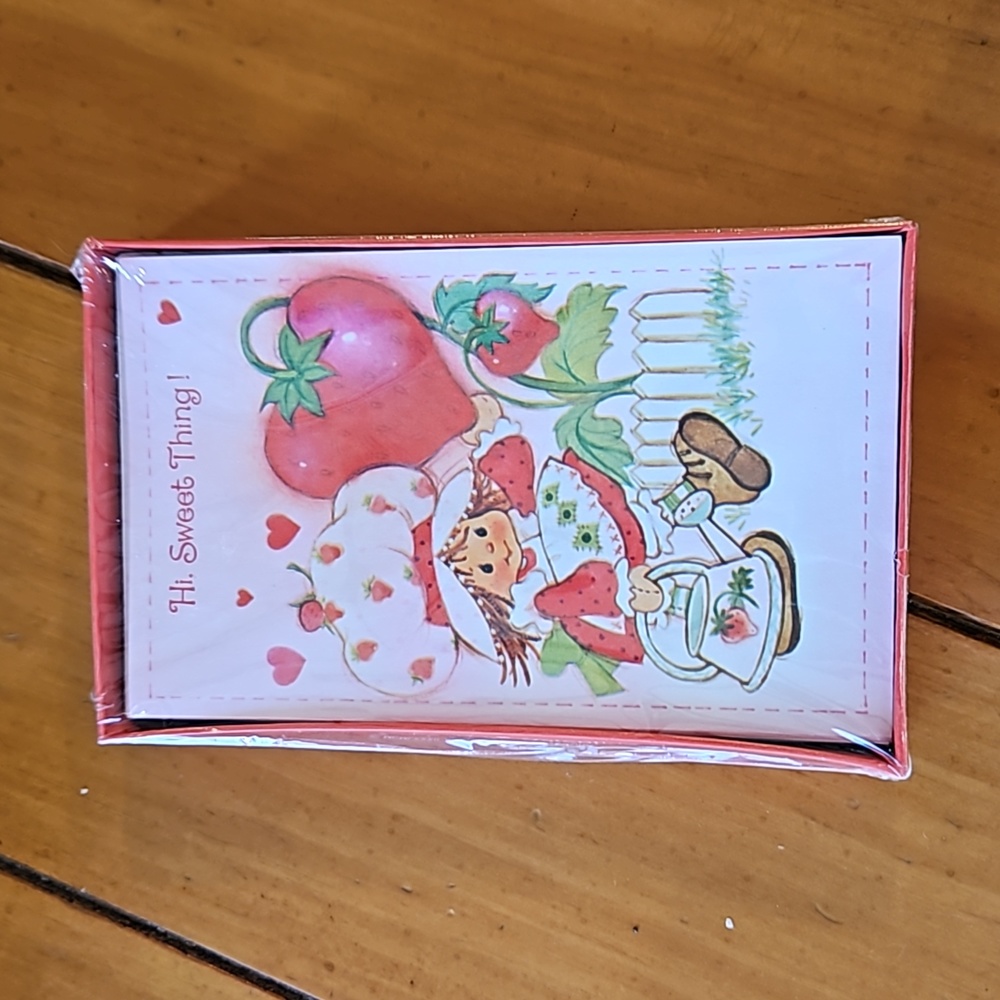 Vintage New in plastic Strawberry Shortcake Valentines pk12